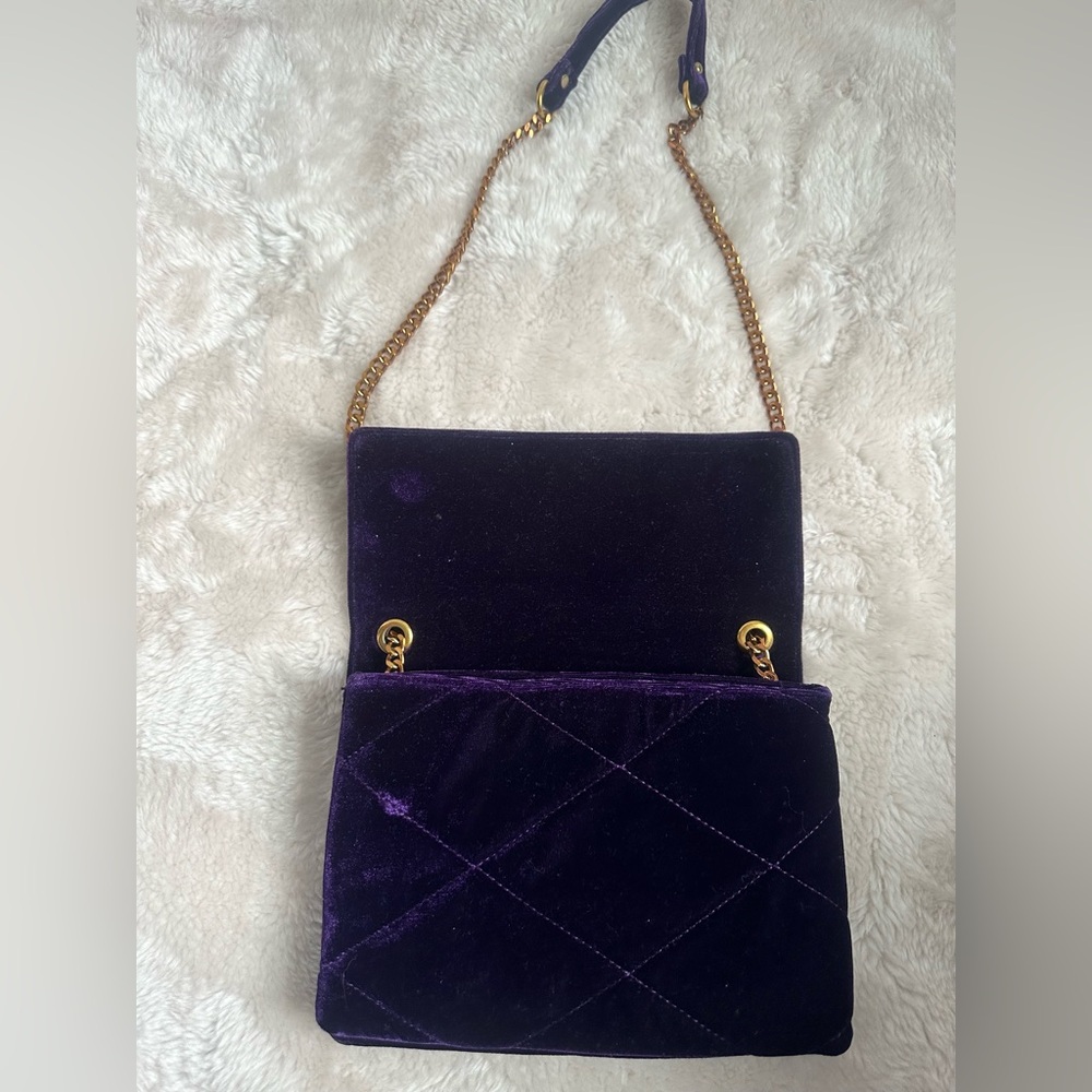 Purple Velvet purse with Gold chain handle - Picture 14 of 15